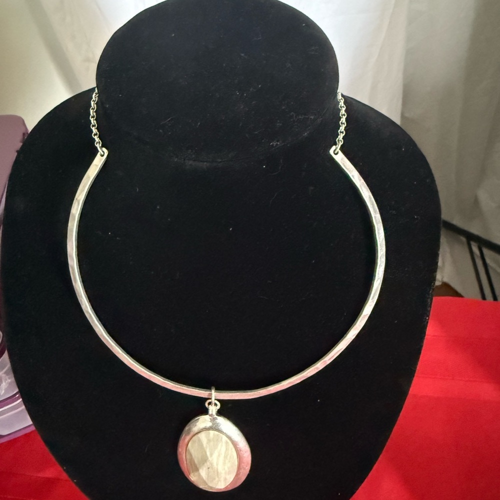 Bella Uno silver tone chocker with pendant